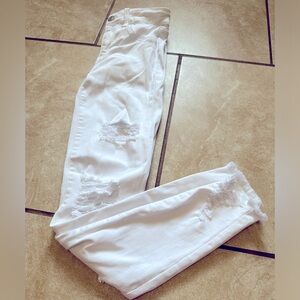 White skinny jeans